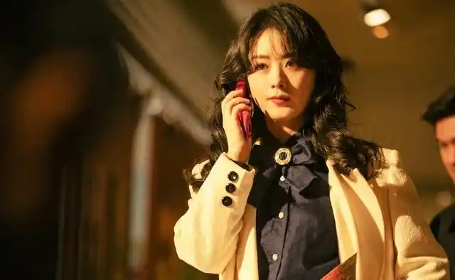 产后复出的赵丽颖翻身"大女主"令人改观!