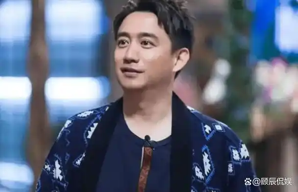 52岁黄磊经历了什么近照模样大变发福明显自曝无戏可拍的真相