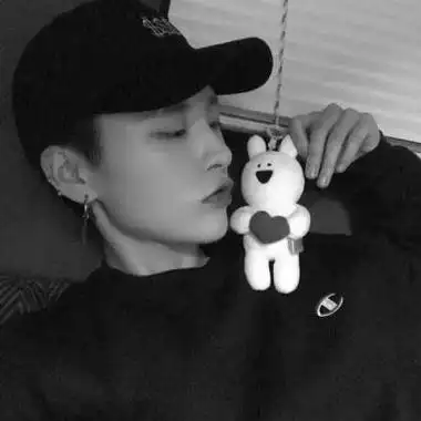 黑白头像男生冷酷霸气成熟黑暗系伤感男头背上黑白真人图片大全