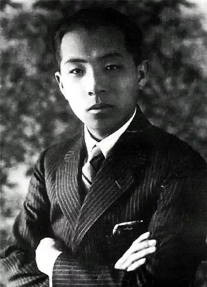 课本之外的老照片:图说张学良