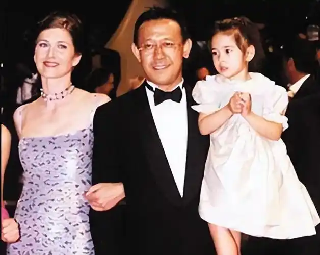 回顾张铁林抛弃波兰妻子情断北影校花58岁女友刘玉婉才是老伴