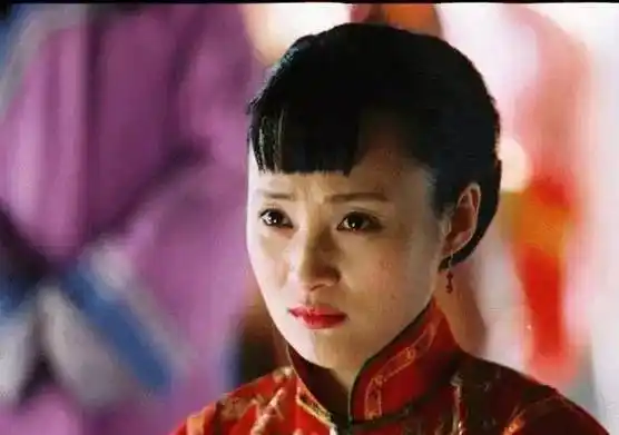 《乔家大院》17年,陈建斌为养家接"烂戏",60岁男配演反派爆红_蒋勤勤