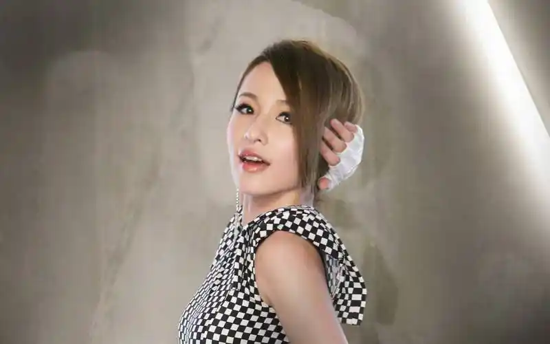 萧亚轩带病直播惹网友心疼,状态憔悴难掩疲惫_身体