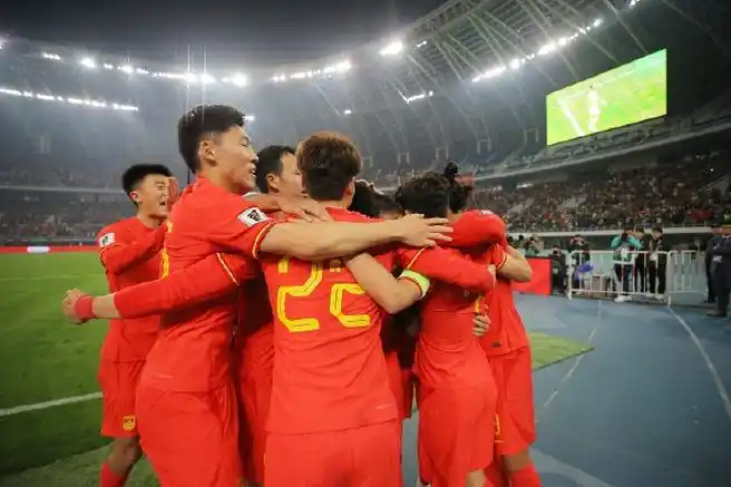 日媒介绍国足:勉强出线&亚洲杯1球未进,但归化球员