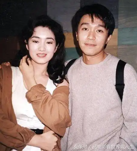 周星驰与十大美女绝版合影,最后一位实在没认出来!