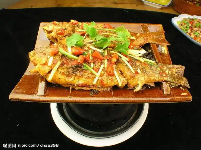 铁板烧鱼摄影图__传统美食_餐饮美食_摄影图库_昵图网nipic.com