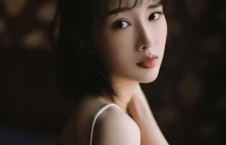 演员奚望在继父刘之冰的支持下一意孤行,她和女儿的遭遇_茹萍_父亲