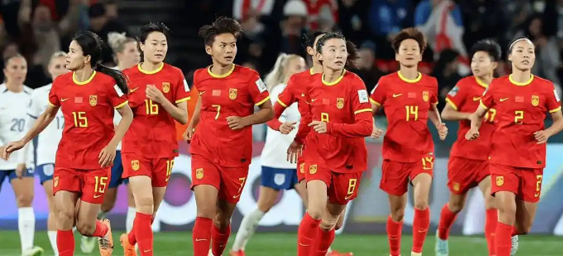 诸多内幕揭开:女足被干预_中国女足_名单_团队