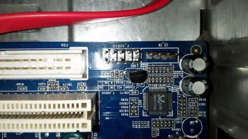 主板上的音频跳线怎么接,是hd的针脚.求直接的回答,不需要复制的.