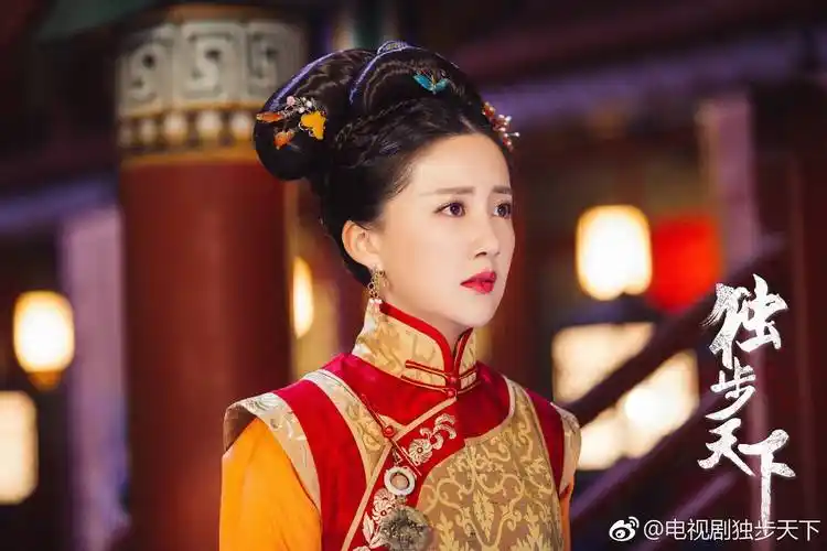 独步天下》是由企鹅影视,悦凯影视,新丽传媒联合出品的古装爱情传奇剧