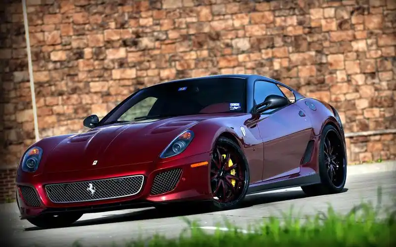 法拉利599 gto,暗红色的车 壁纸 - 2560x1600