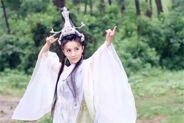 封神演义中的女仙金灵圣母她是通天教主四大弟子之一