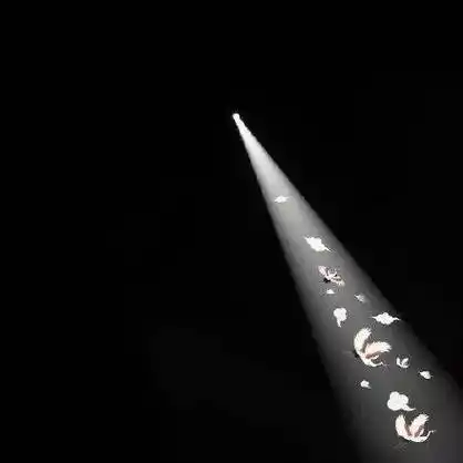 朋友圈背景一束光照亮头像用光控制大脑心理学上真的存在哦