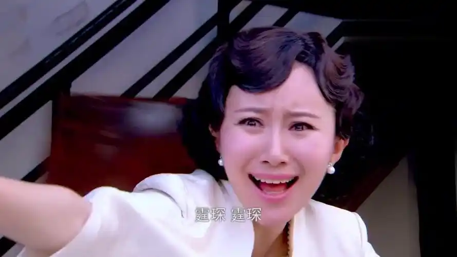 烽火佳人大结局:周霆琛护送佟毓婉离开,身中子弹,拼到了最后!