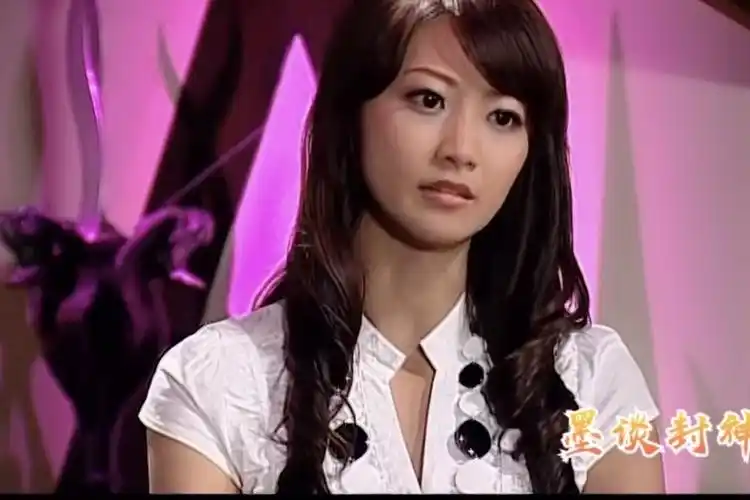 萌学园维多利亚堪称魔法世界活字典呀就连反噬镜都有办法破解