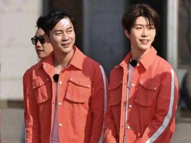 李晨范丞丞同台,亲昵引质疑,分手背后是否另有隐情?