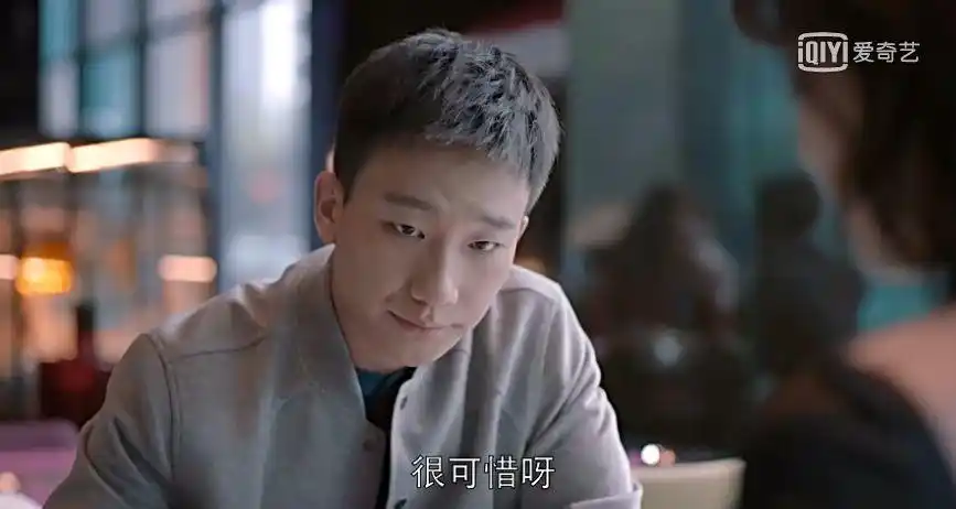 欢乐颂中应勤偷偷去咖啡店看邱莹莹如果应勤过得好会去看吗