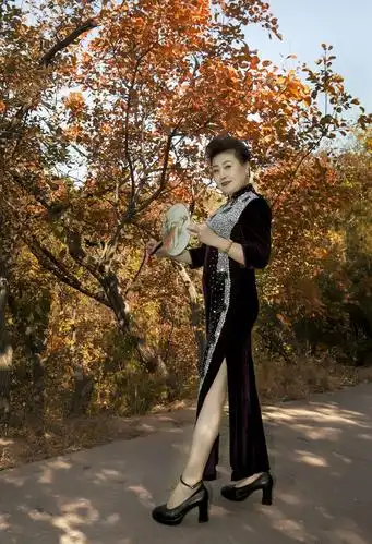 身着旗袍的女人 如诗如歌 - 美篇