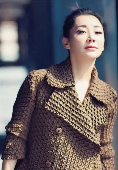 许晴丸子头图片 示范丸子头怎么扎好看