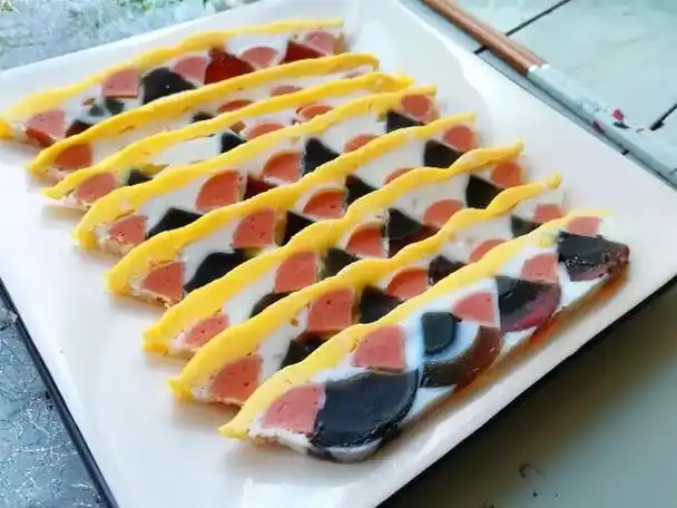 教你做黄金三色蛋,做法简单颜值高,家里来客人做冷菜拼盘真不错,这道