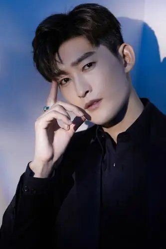 #张翰星空西装##湖南卫视双11开幕盛典#