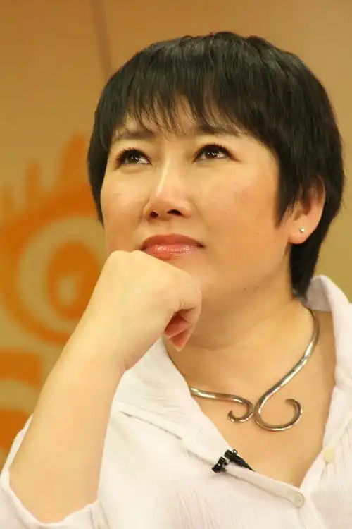 图文成方圆做客聊新碟若有所思