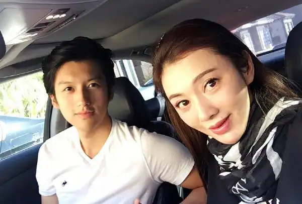 一样,原因可能有很多种,但是不管怎么样,史子逸都是尹峰和周唯的孩子