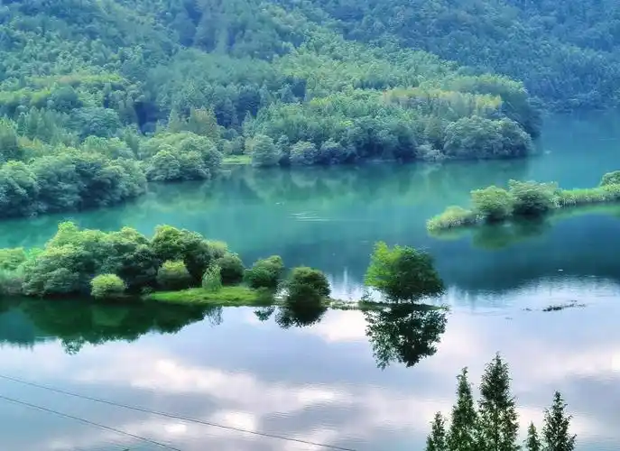 《山水相融世间最美》2021年8月21日摄于白沙溪畔皂里村(手机版)