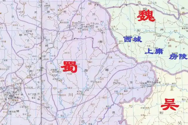 了魏蜀吴三国的交通枢纽(虽然因地形问题,通过东三郡往来的情况不多)