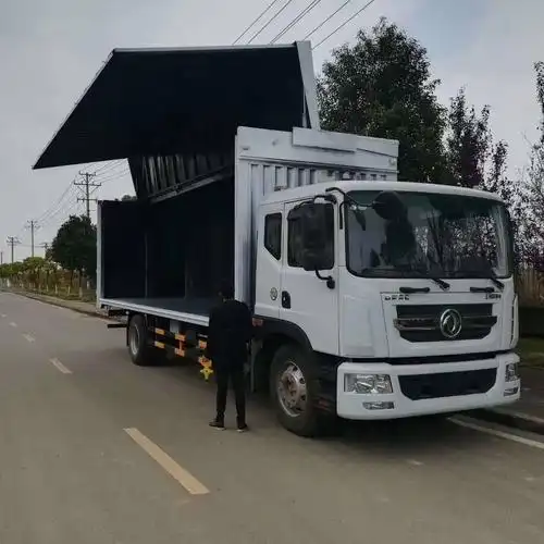 8翼开启  6.8米飞翼车  东风货车6.8米飞翼箱