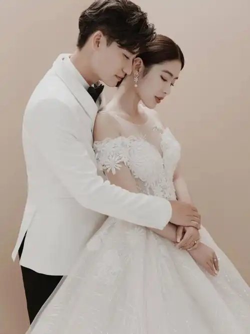我私藏的高级感婚纱照00成片真的太美了