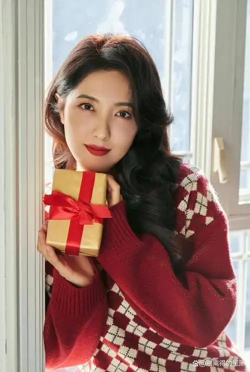 曾黎是一位备受争议的明星.