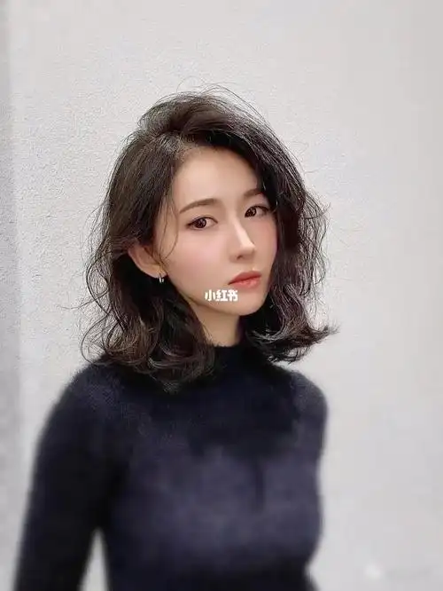 中长发女生不能错过的懒人蓬松气垫烫"不用打理"一蓬松自然的中发烫发