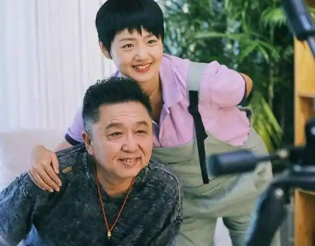 于谦在家来去自由但做错事也会撒娇佩服她媳妇御夫有道