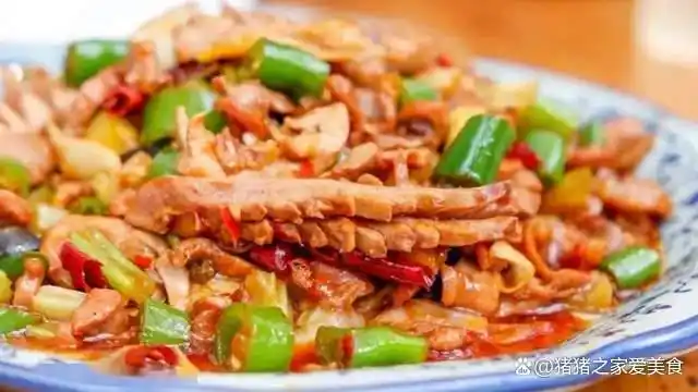 今天给家人做了一道火爆双脆,麻辣鲜香脆嫩无异味,好吃又下饭