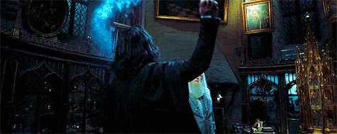 乃至后来命丧于伏地魔之手,斯内普对她的感情,如同他召唤出的守护神兽