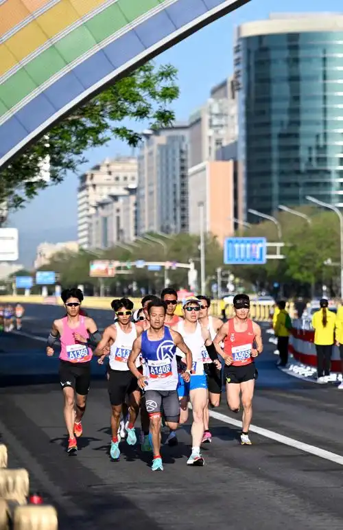 体育2023年北京半程马拉松赛举行3