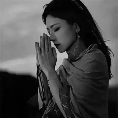 女生头像ins高级质感黑白