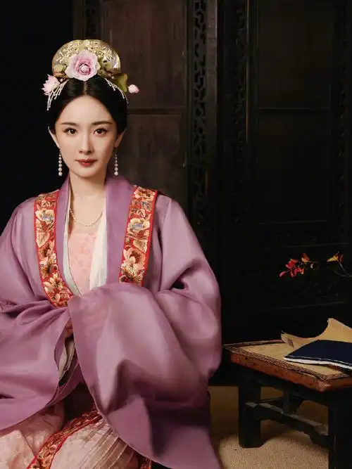 杨幂河南春晚三套古装##杨幂三套古装