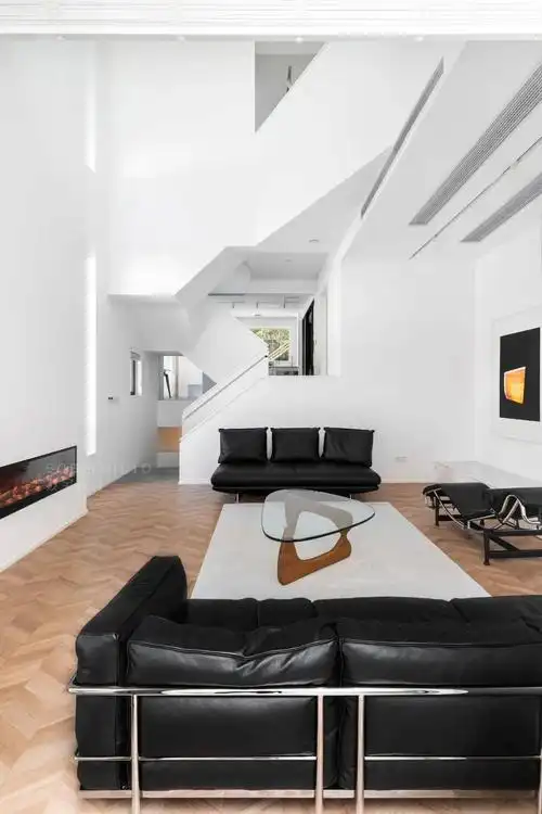 当包豪斯邂逅极简主义,简洁而不简单_空间