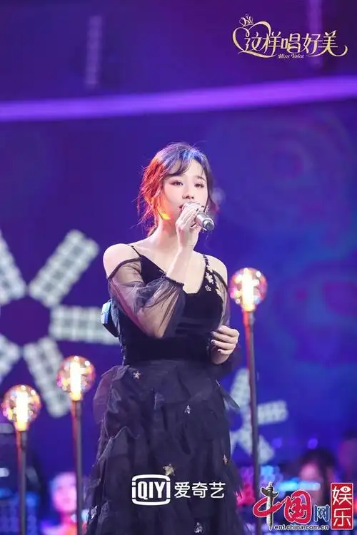 这样唱好美苏诗丁父女同台孟慧圆唱到一半泪崩