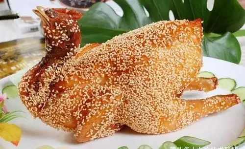 这样做出来的芝麻鸡,皮脆肉嫩,风味诱人,年轻人的最爱