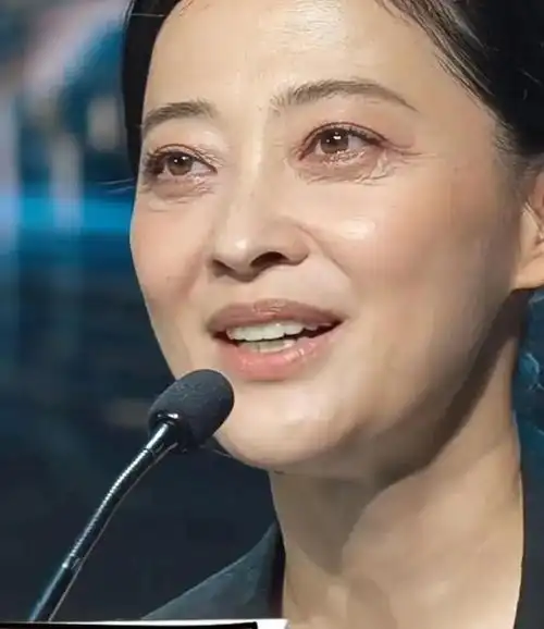 女明星们的衰老问题引发人们的关注,谢娜和林心如等常驻嘉宾在新综艺