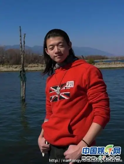 篇一 : 火风的妻子姜华最新资料及照片曝光