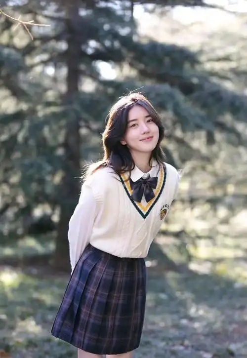 李凯馨穿搭是真可爱一身日系校服穿出18岁少女气场