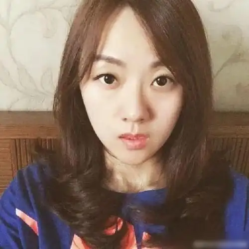 王自健前妻否认"家暴女",打前夫500个耳光,烫6次烟头皆为炒作