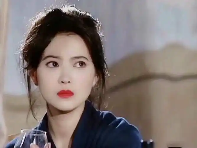 女头复古 港味蓝洁瑛〔二三