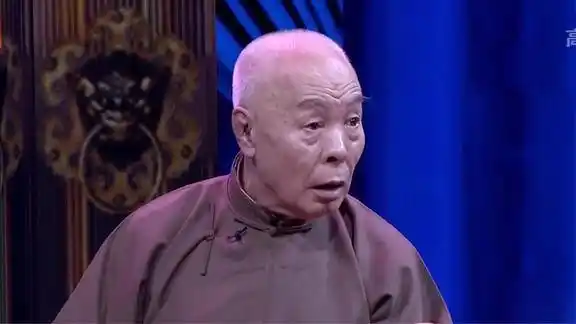 董建春李丁说相声请来师父李增瑞看完笑喷笑动剧场