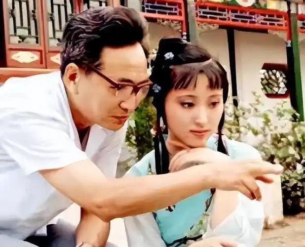 陈晓旭老公郝彤近况(陈晓旭丈夫郝彤)(8)