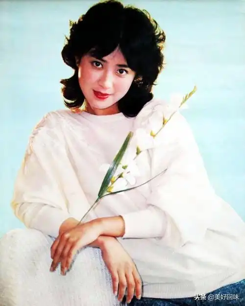 《日出》张芝华,张晓敏,张伟欣,娜仁花辛飅 , 高英, 赵娜, 陈燕华